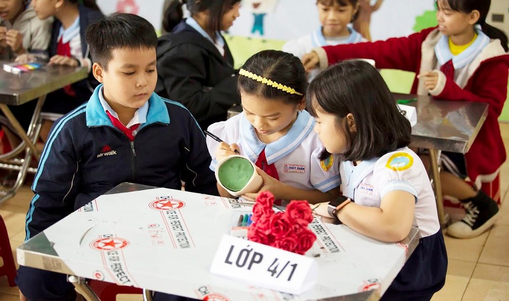 Tuyên truyền “nói không với túi ni lông” đến với học sinh